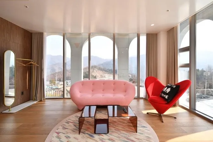 [Gapyeong] Kids Pool Villa Pension #1 right in front of Achimgogyo Arboretum 11