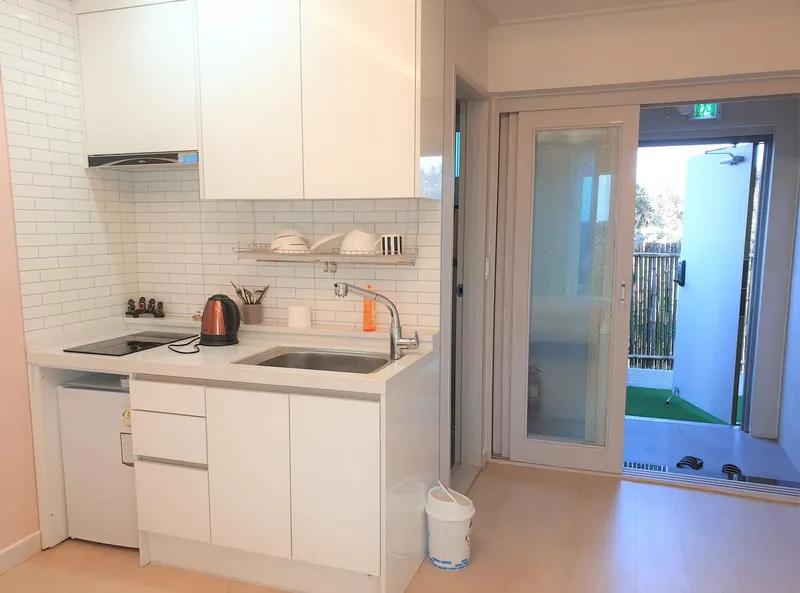 [Pyoseon, Seogwipo] Newly built one-room emotional stay with a pretty rape flower road #203 2