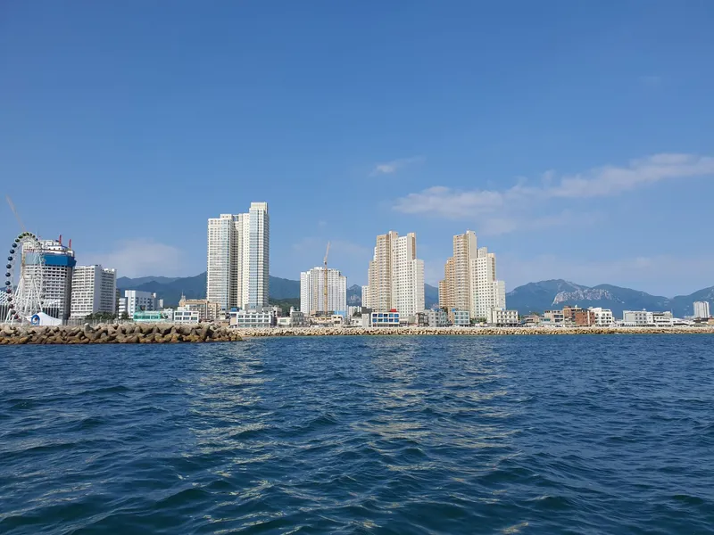 [강원 속초] 해변 풀옵 방3개 아파트 15