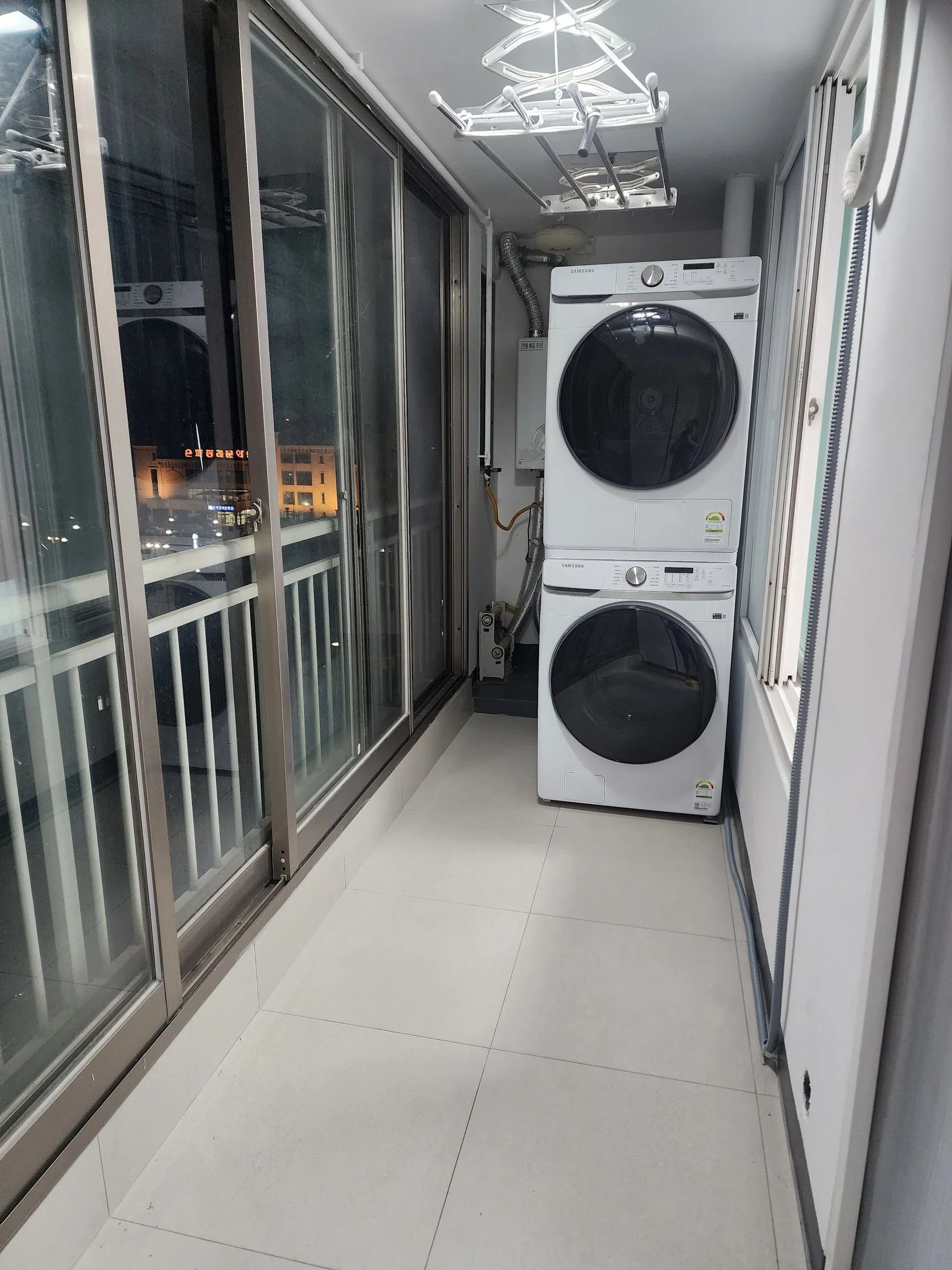 Miryong-dong Two-Bedroom Apartment