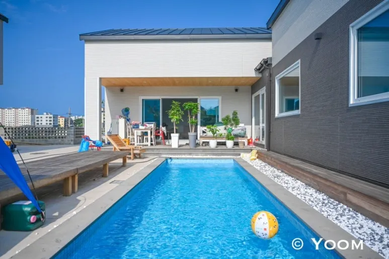 [Oedo 1-dong, Jeju][Jeju Oedo] Newly built two-story house with a swimming pool 14