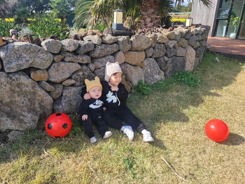 [Namwon, Seogwipo] 43-pyeong Jeju private pension C3 Opera Garden Family happiness space 61