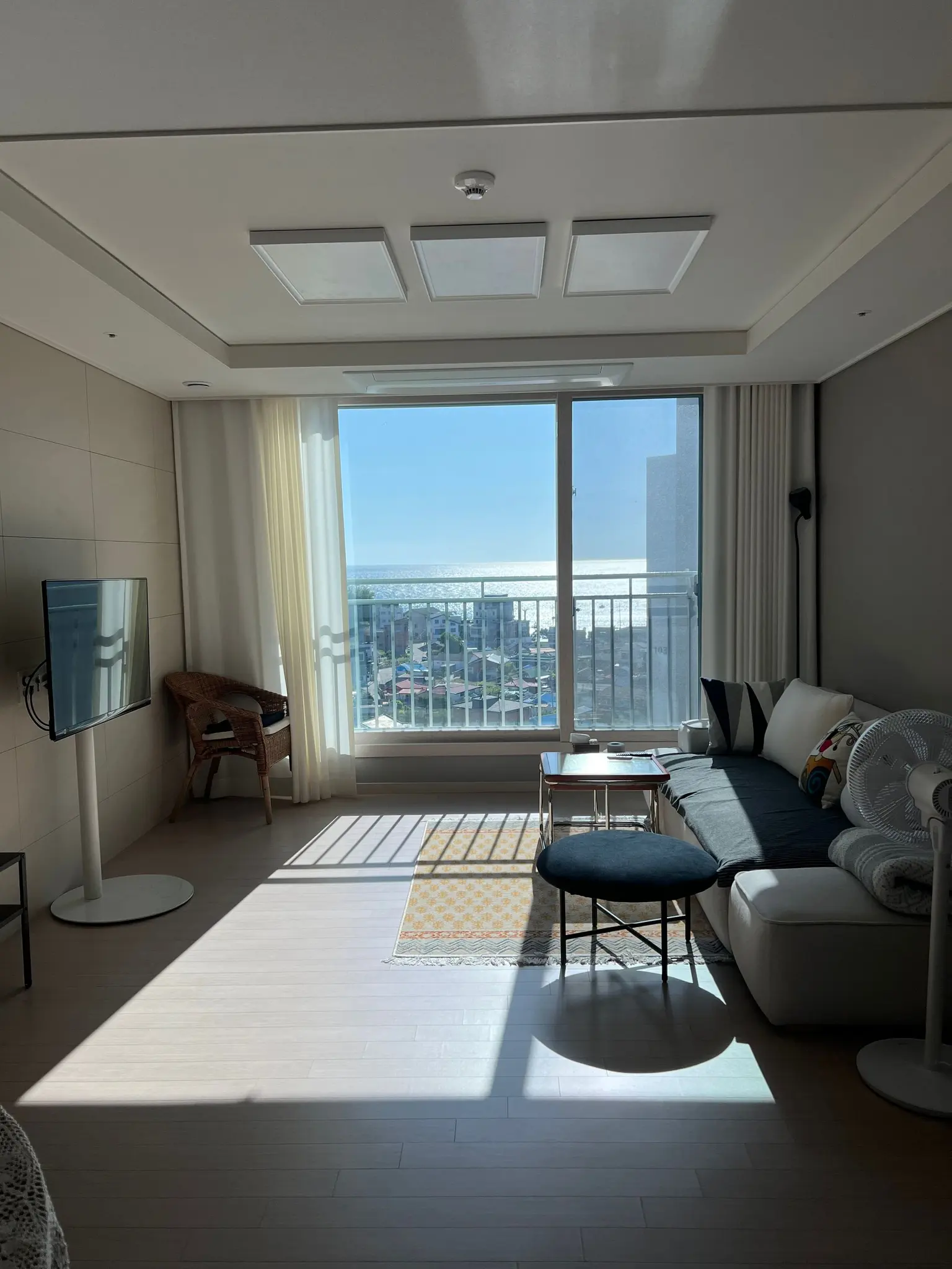 Gangwon Gangneung Sacheon Beach Ocean View Two-Room New Apartment - main image