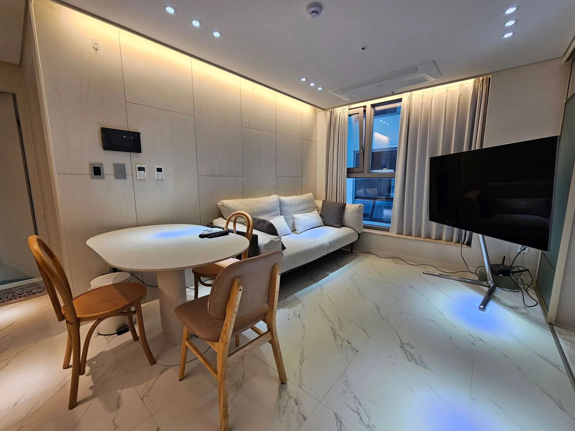 Samseong-dong 2-Bedroom Apartment