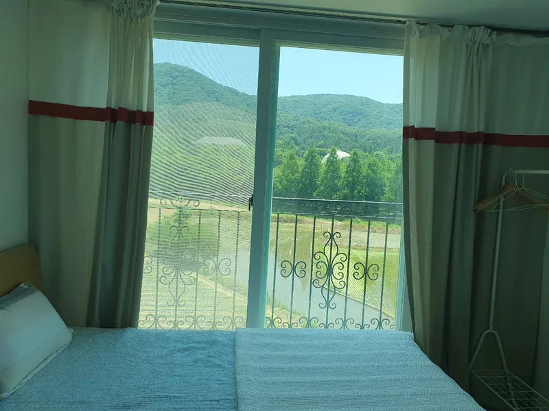 [Sejong] A restaurant with a view of the arboretum. Little Forest with the Geumgang River and the Hwangto Forest Road. 15