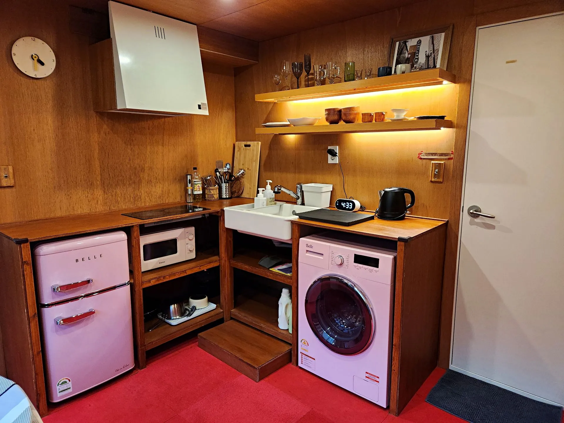 Sinsa-dong Two-Bedroom Villa