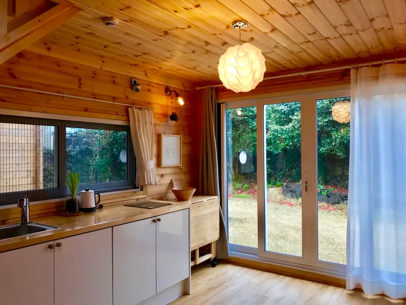 [Seongsan, Seogwipo] Forest Garden Jeju Trees and Birdsong Healing Emotional Accommodation 28