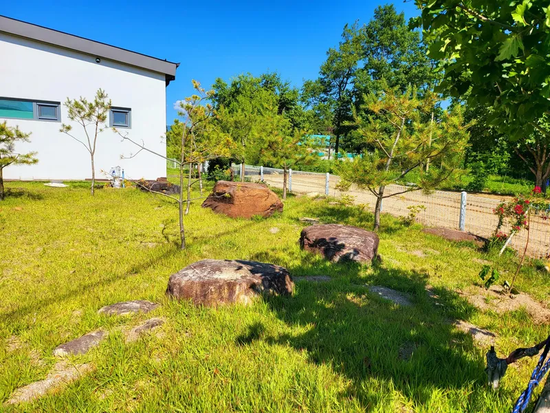 [Gangneung] Healing in a quiet countryside #Country life #Yard #Stone wall fish annex 15