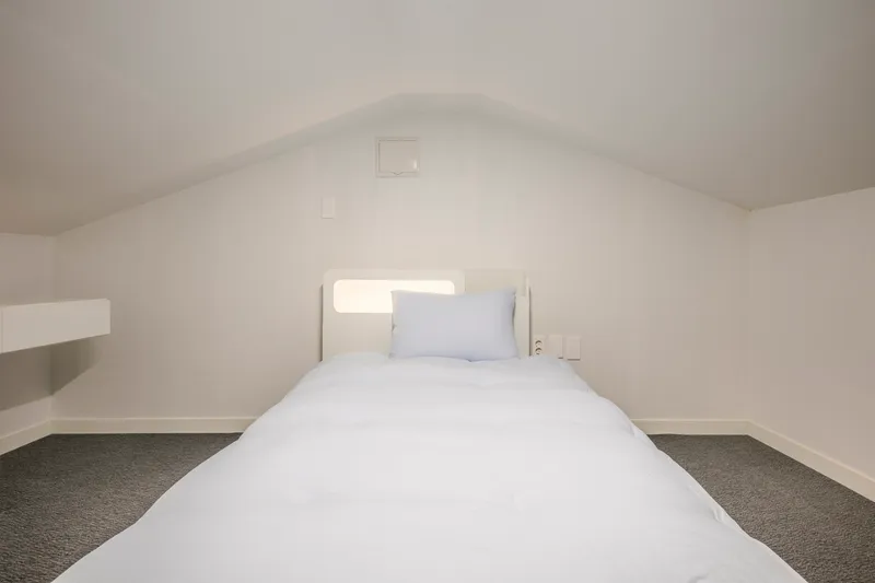 [제주 조천] 오션뷰와 일출, 다락방을 품은 최고급 리뉴얼 제주잠B 4층 14