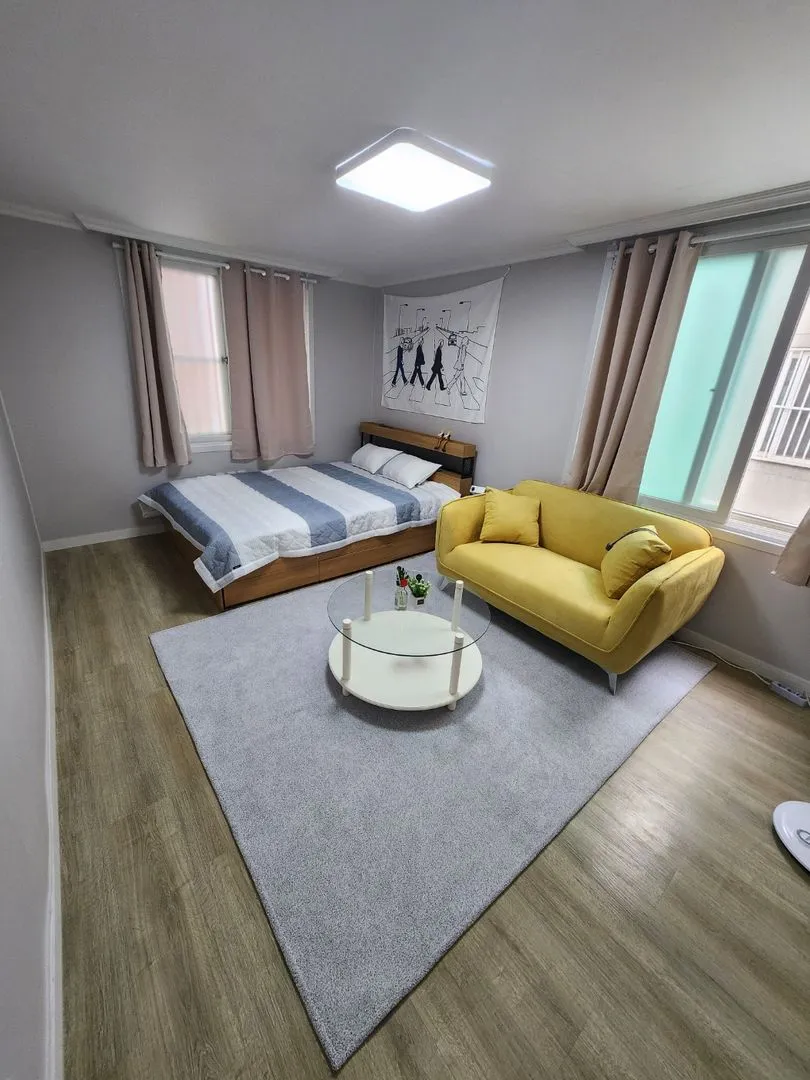 Seosin-dong Two-Bedroom House