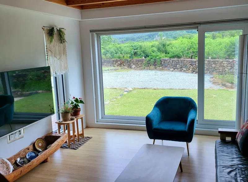 [Gangneung] Healing in a quiet countryside #Country life #Yard #Stone wall fish annex 17