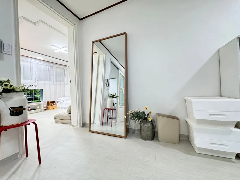 [Songpa, Seoul] Jamsil Remodeling First Occupancy Quiet Residential Area Fully-Optioned Two-Room 24