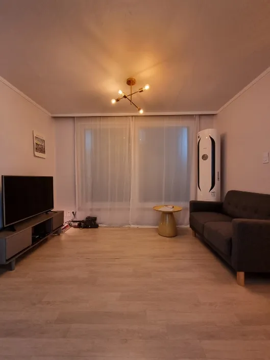[Yongsan, Seoul] Fully-optioned three-room 24 (2 rooms, living room) 11