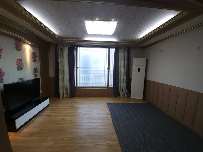 [Jeonju] Jeonju Hanok Village Retro-feeling Naseong House (top floor) 3