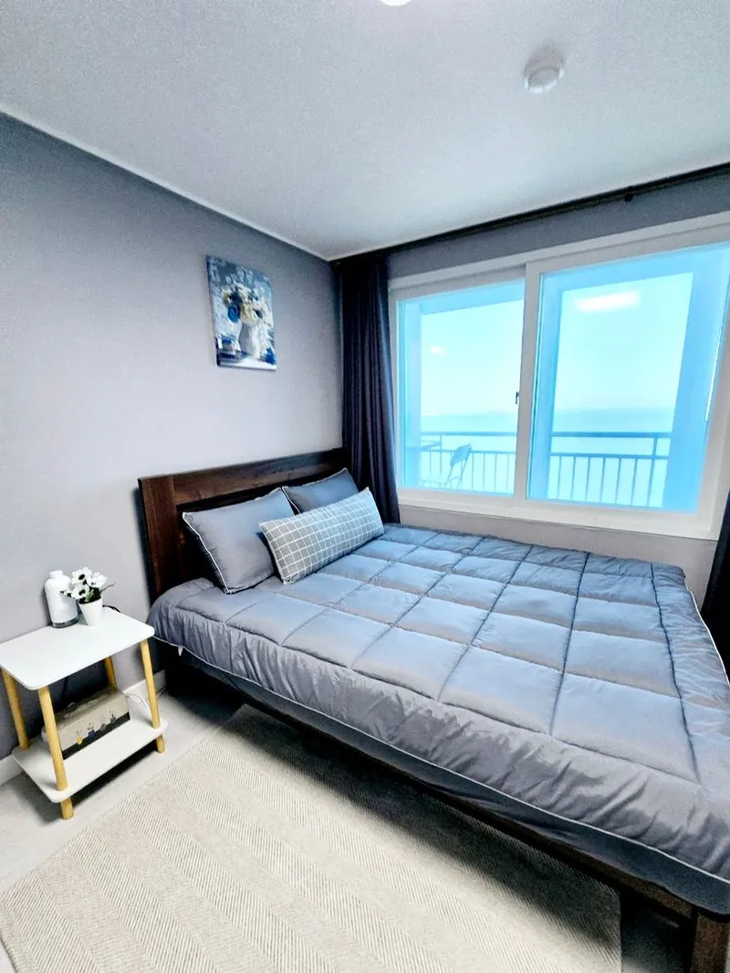 [Ulju, Ulsan] Jinha Beach Ocean View Two-room Apartment 1 minute walk from the beach 2