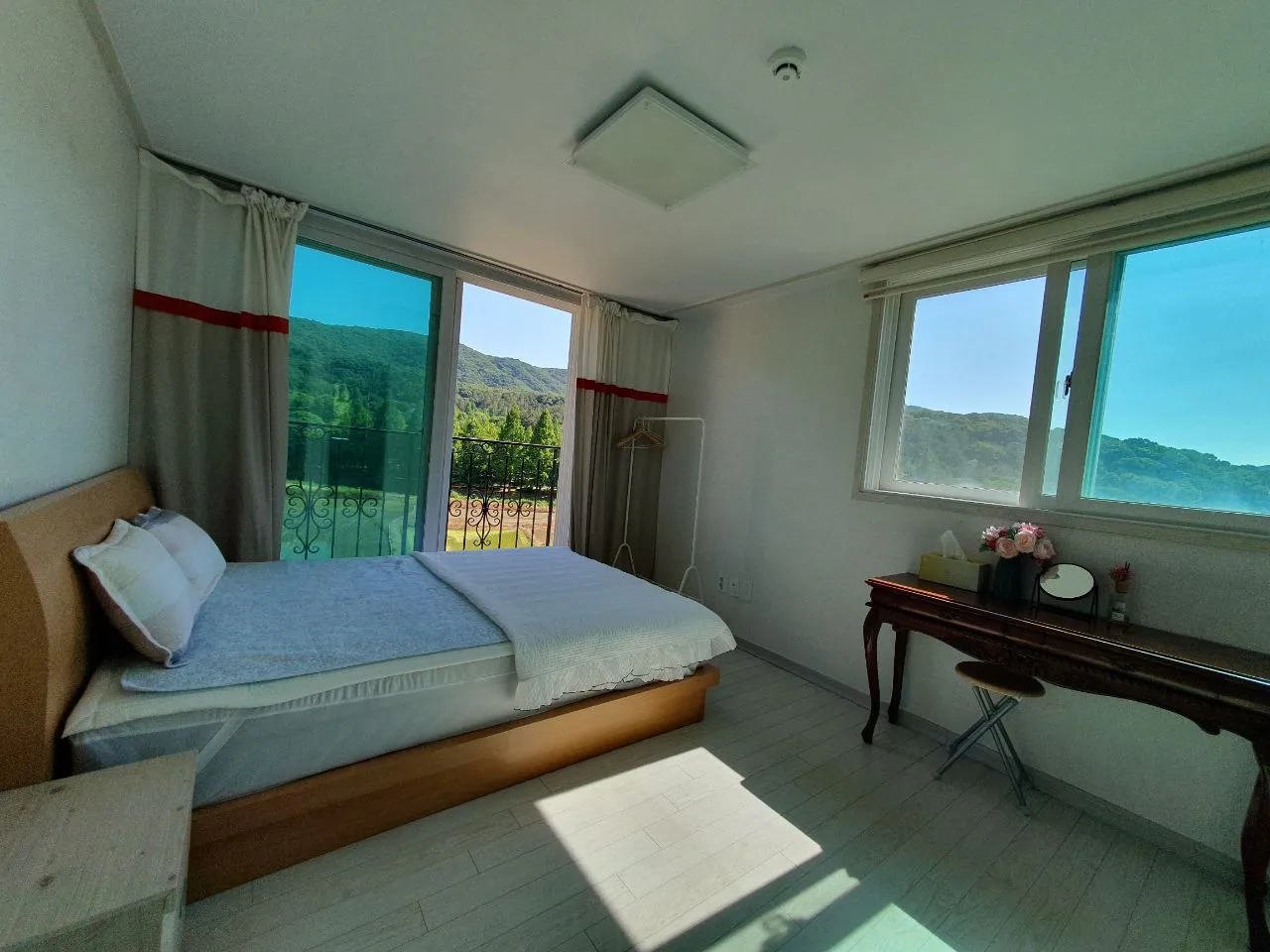 Two-Bedroom in Sejong — 99m², sleeps 4, 2 baths