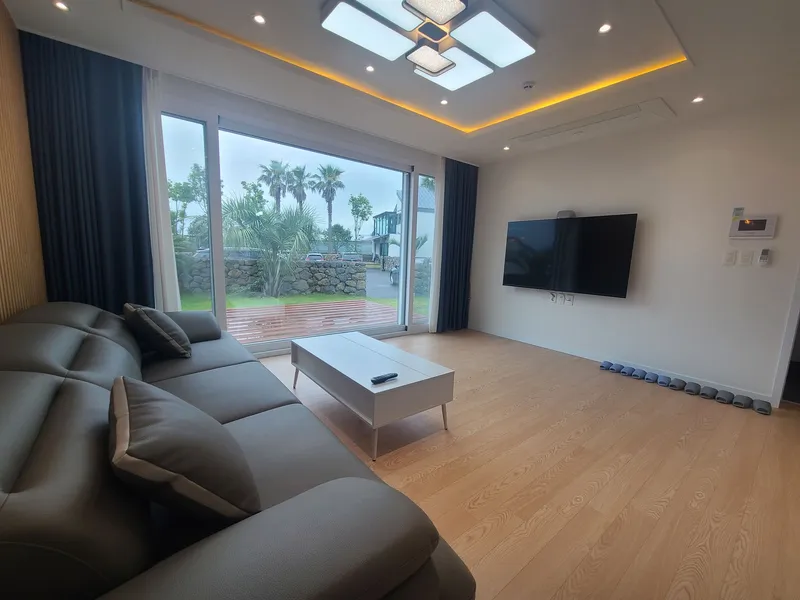 [Namwon, Seogwipo] D4 120 pyeong land, 43 pyeong duplex, single-family house newly opened 12