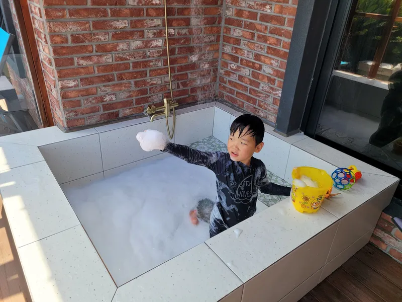 [제주 애월] 실내자쿠지 유아용품 저상형침대 불멍 바베큐 해안도로 인접 59