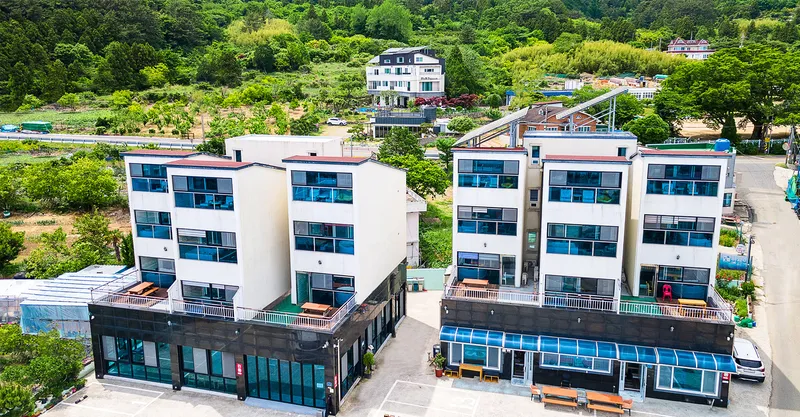 [경남 거제] 학동 한달살기 오션뷰 펜션 A동 201호 10