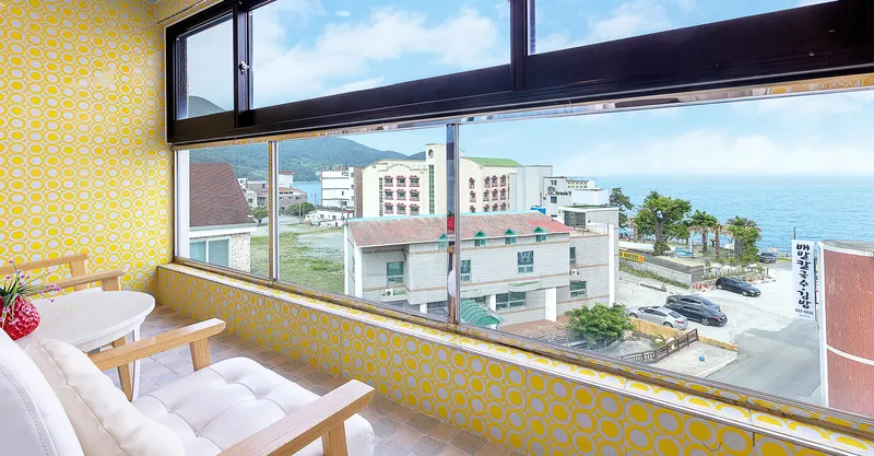[Geoje] Hakdong One Month Living Ocean View Duplex A Building 301 10