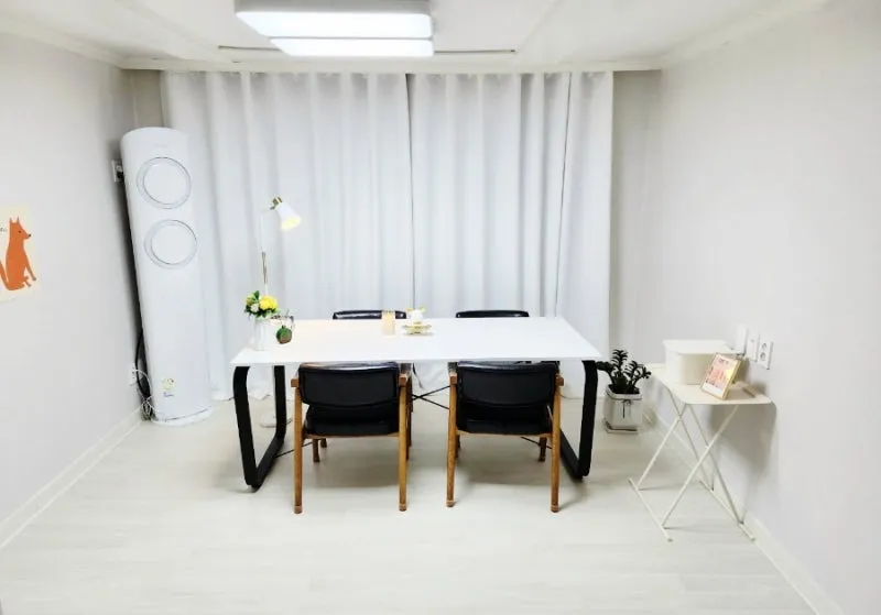Ssangyong-dong Three-Bedroom Apartment
