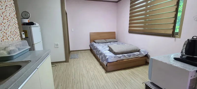 [전남 해남] 달마산 바로아래에 있는 공기좋은 오션뷰 펜션 #2인실 침대 5