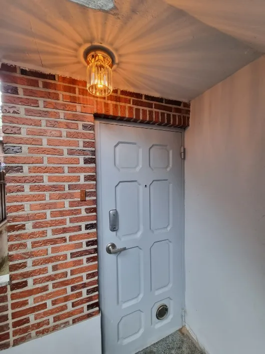 [Yongsan, Seoul] Fully-optioned three-room 24 (2 rooms, living room) 15