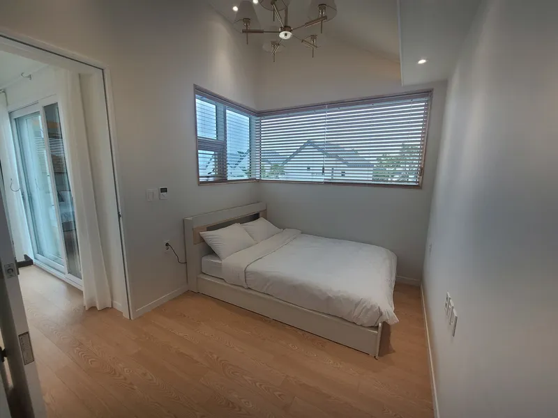 [Namwon, Seogwipo] D4 120 pyeong land, 43 pyeong duplex, single-family house newly opened 18