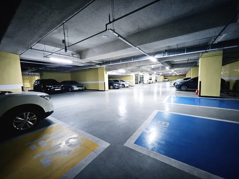 [Sejong] Business trip. Spacious and separate space. Work desk. Netflix. Free parking. Full option 14
