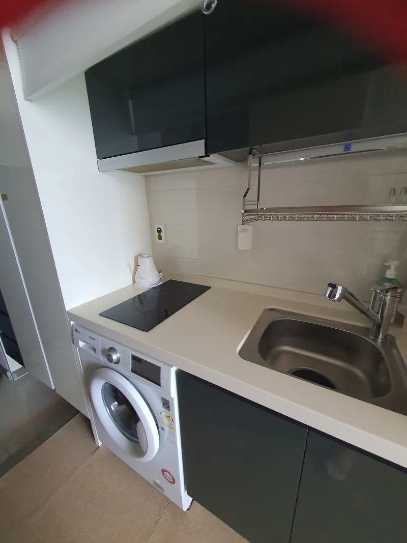 [Yeongjong, Incheon] Cool view / Peaceful ocean view. Close to airport (15 minutes away). Washer & dryer. 37