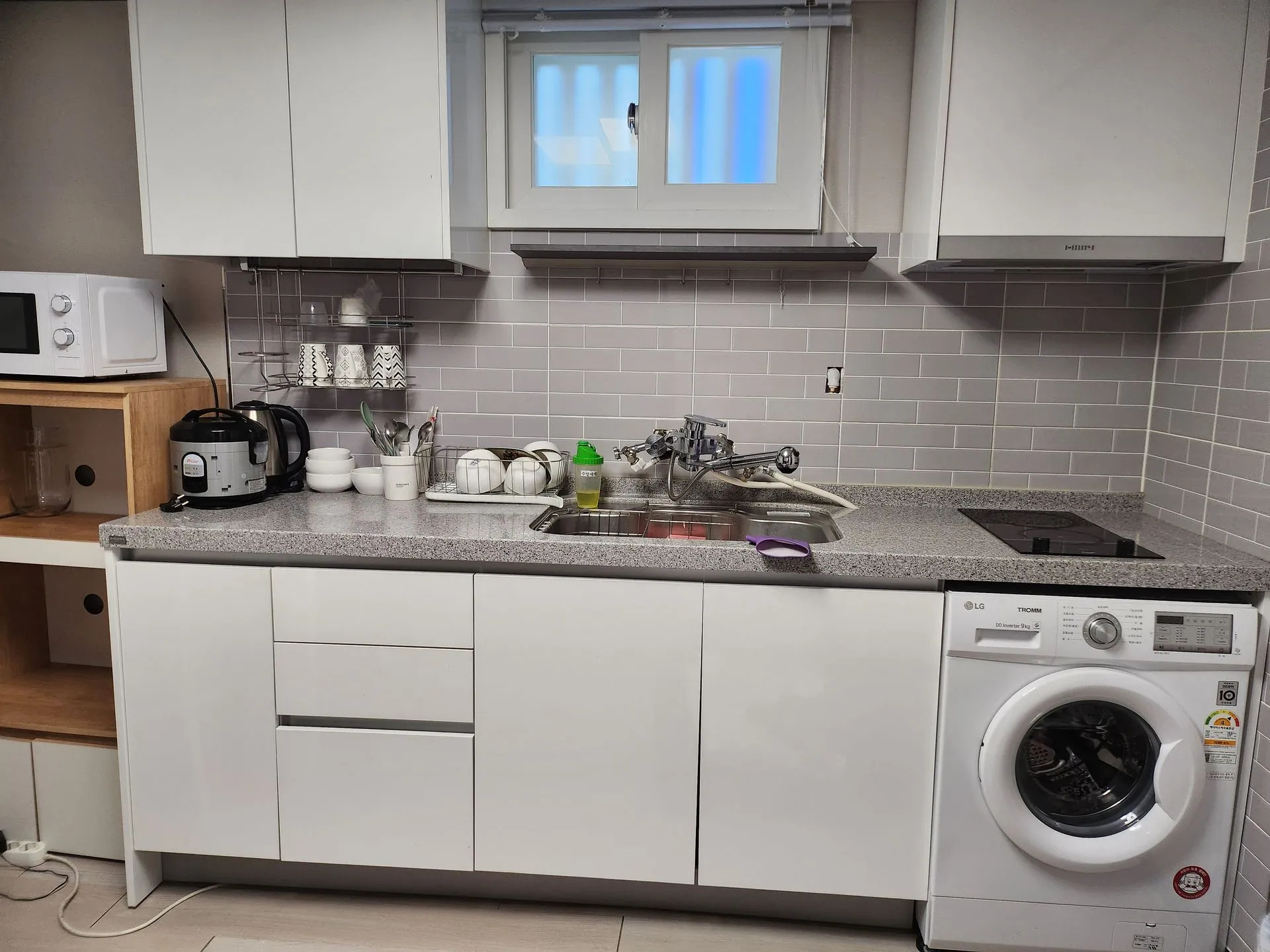 Yeoksam-dong Transit-Friendly Three-Bedroom House
