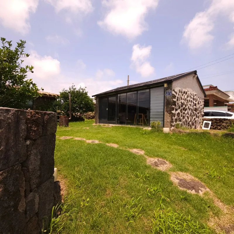 [Daejeong, Seogwipo] Tranquil lawn house 12