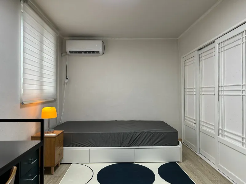 [Mapo, Seoul] 7 minutes from Ewha Womans University & Ahyeon Station Two-room 8