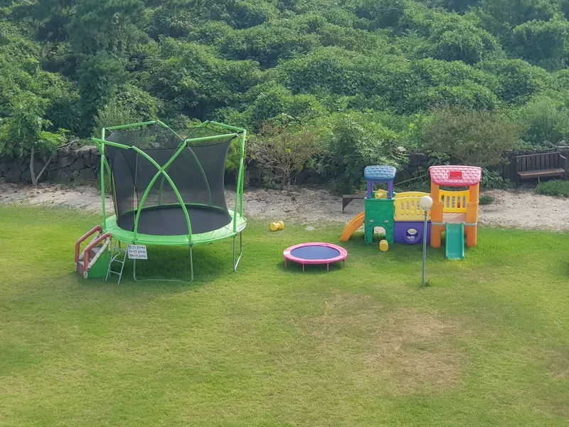[제주 한림][제주 협재] 뛰어놀 수 있는 넓은 마당, 바닷가인근, 원룸형 스테이 C 6