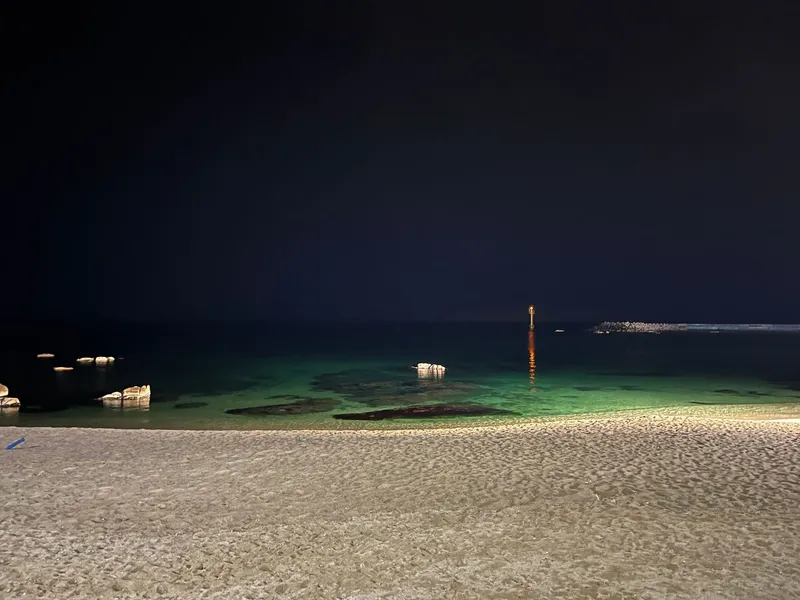 [Gangneung] 1 minute walk from Yeongjin Beach, emotional private house, lawn yard, jacuzzi 42