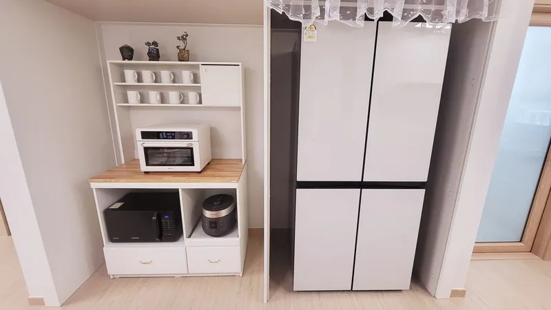 [Gangneung] #New apartment #Surfing #5 min walk to the beach #Coffee street #Ice coffee water purifier #Hotel bedding 9