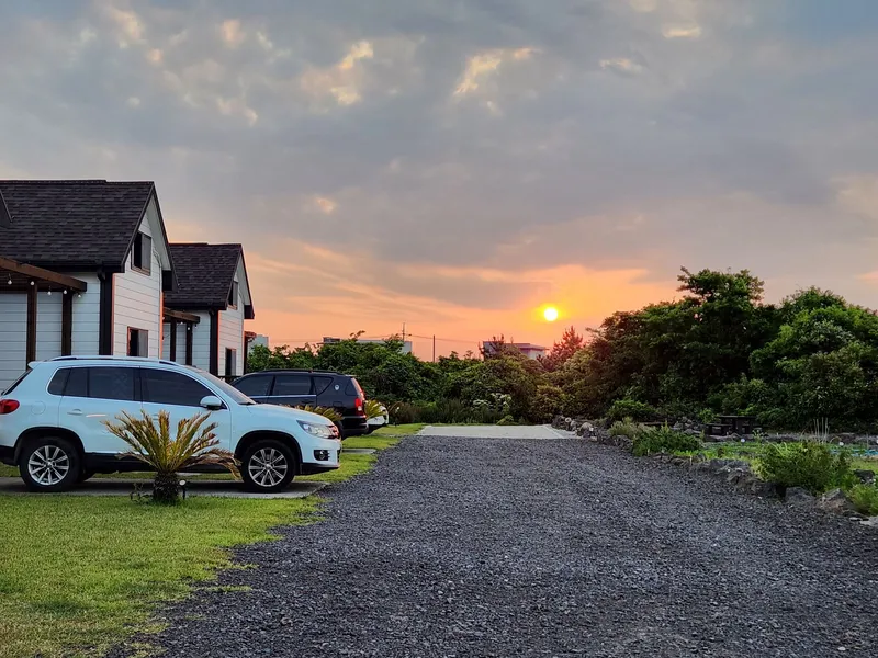 [Gujwa, Jeju] Duplex Separated One Room Field View #Far Sea View A 73