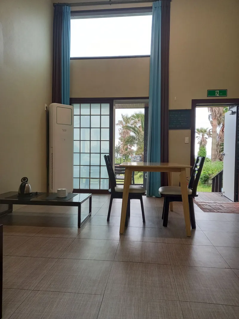 [Namwon, Seogwipo] Ocean View Blue House (Superior) Right in Front of the Beach 55