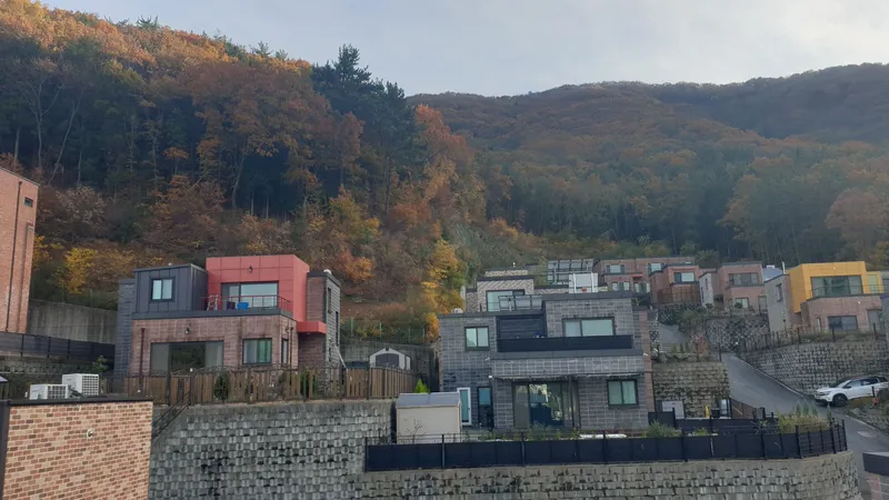 [경남 거제] 솔숲 노을이 아름다운 정원 주택 **4 27