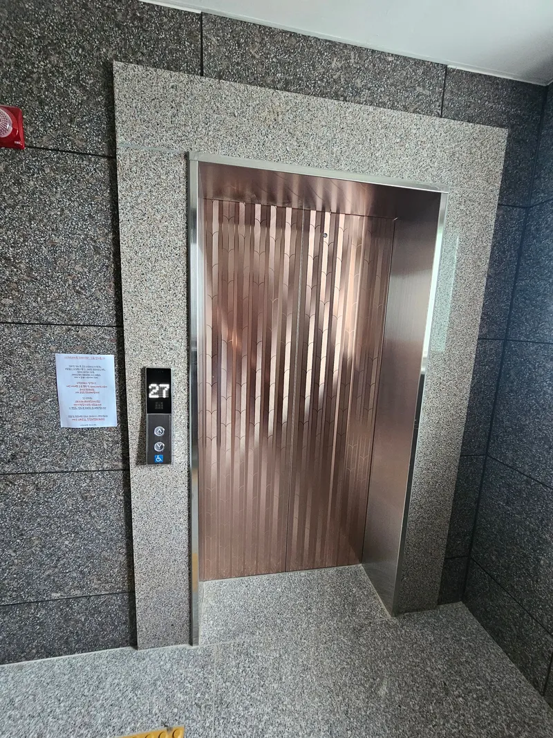 [경기 안산] 반달섬 오션뷰 테라스 코너 27층 43