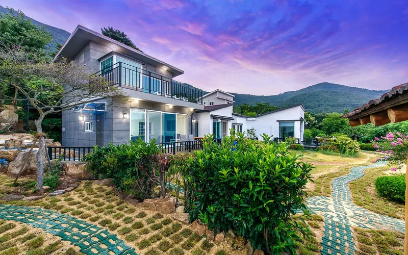[Geoje] #Moonlight, a Geoje Island ocean view, with a private terrace and spacious garden 13