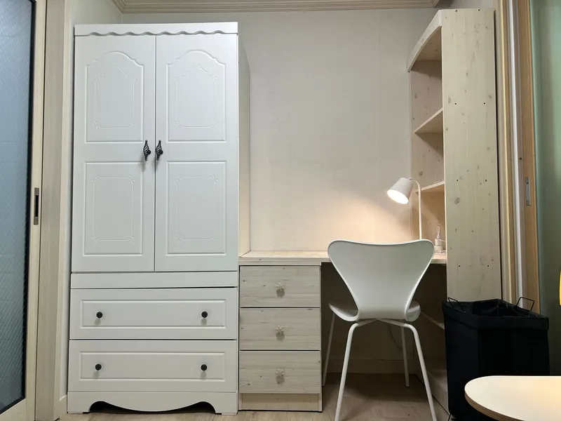 [Dongdaemun, Seoul] 10 minutes from Foreign Language University Station, three-room 6
