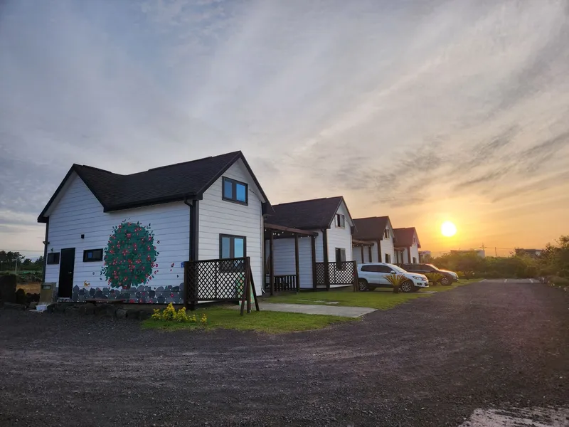 [Gujwa, Jeju] Duplex Separated One Room Field View #Far Sea View A 77