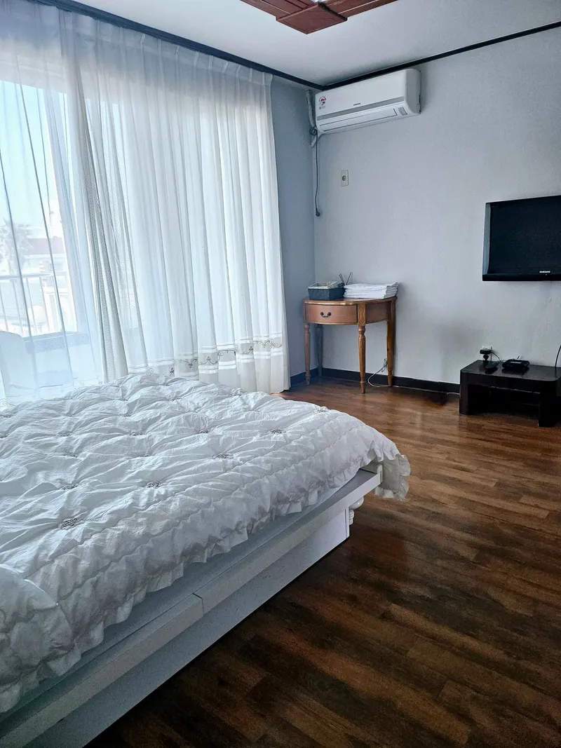 [Yongdam 3-dong, Jeju] Pension 202 near the sea next to the airport 13