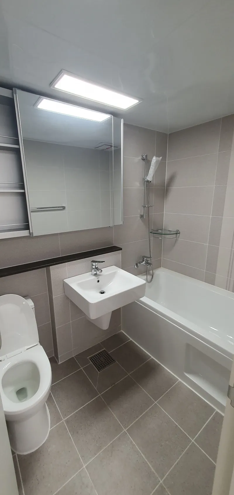 [Dong-gu, Daegu] Newly built modern officetel in Dongdaegu Station 7