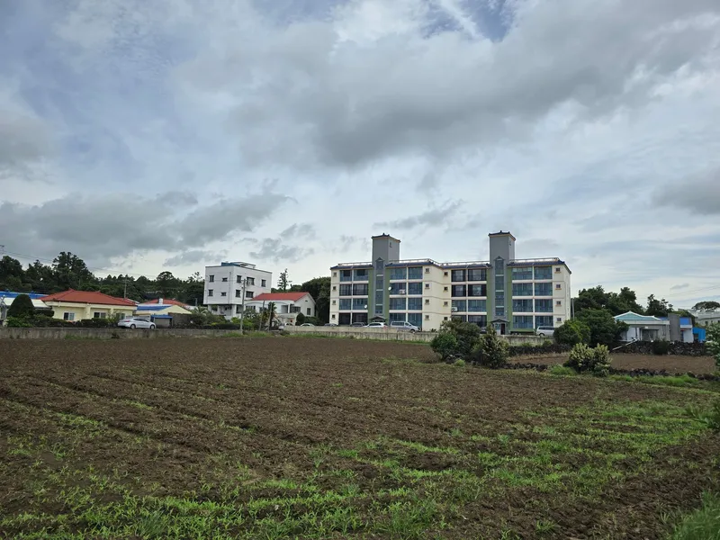 [Seongsan, Seogwipo][Seogwipo Shinsan] Accommodation with no utility bills and vehicle provided 200m from the beach 28