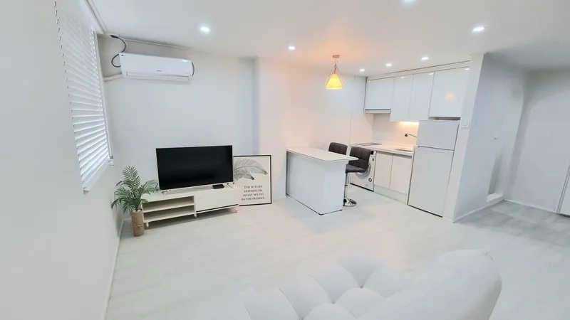 [Chuncheon] Spacious one-room with added comfort, 3 minutes walk from Myeongdong 2