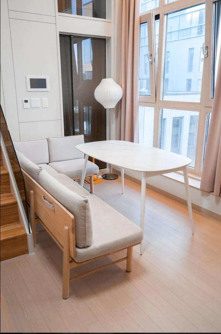 [Gangnam, Seoul] 2 queen-size beds in front of Seolleung Park in Samseong-dong 14