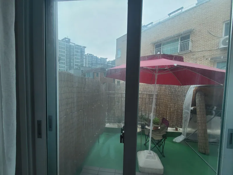 [Suwon] Paldasan view, newly built owner's unit, terrace, private, high-speed internet 12