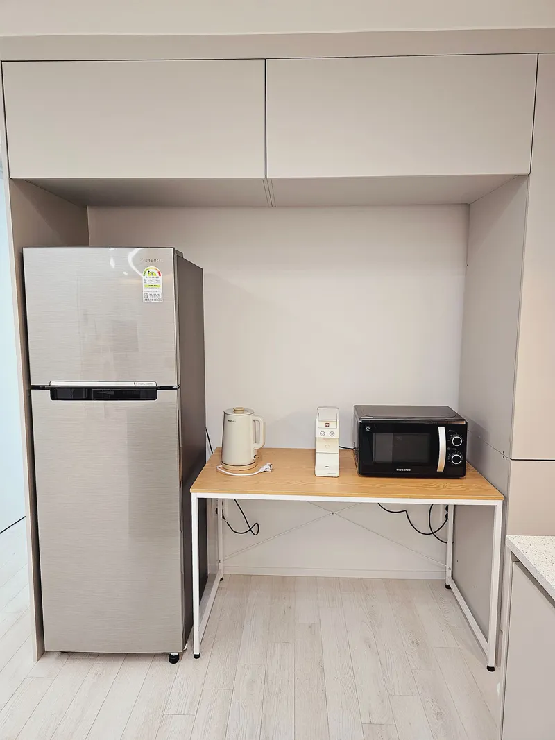 [Bucheon] Spacious three-room newly built apartment, best condition, guest preferred, full option 39